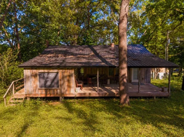 241 Christian Community Rd, Cookeville, TN 38506