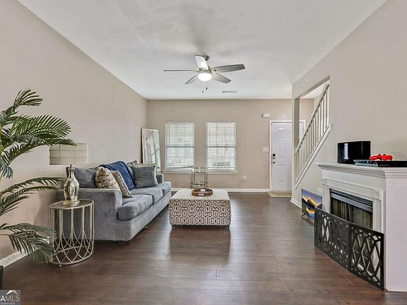 5th image of 3616 Ginnis Rd SW Unit 1
