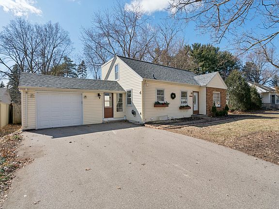 2nd image of 5014 Mayview Rd