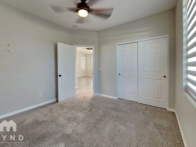 1421 W Maplewood St — Photo 15