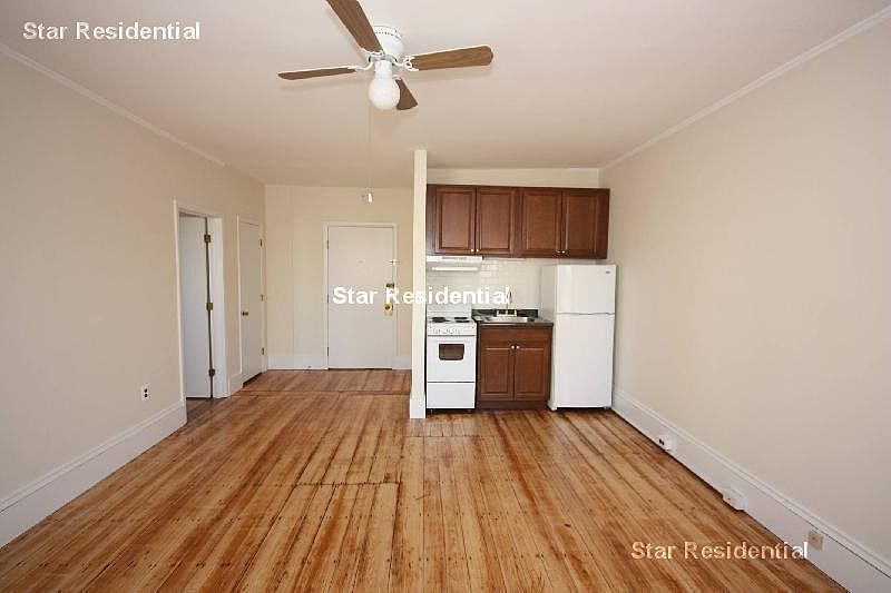 2nd image of 7 Buswell St #4R