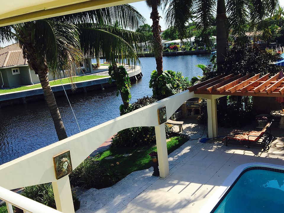 View Master Bedroom Balcony