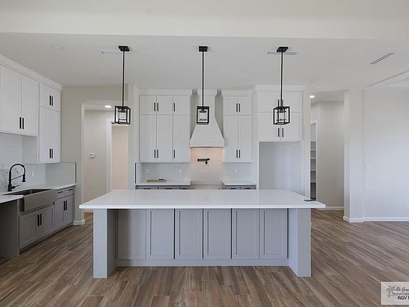 4th image of 8626 Bellagio Cir #7