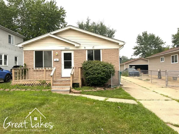 22077 Piper Ave, Eastpointe, MI 48021