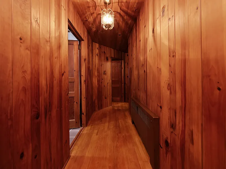 1096 Scruggs Cir — Photo 13