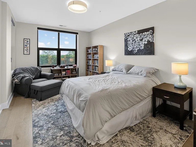 737 Swann Ave #310 — Photo 10
