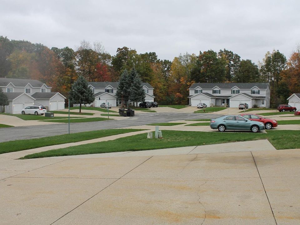 4073 Woodrush Ln NW, Comstock Park, MI 49321 Zillow