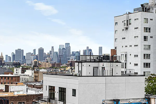 Sold by Garfield Realty  | media 23