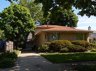 4938 W 106th St, Oak Lawn, IL 60453
