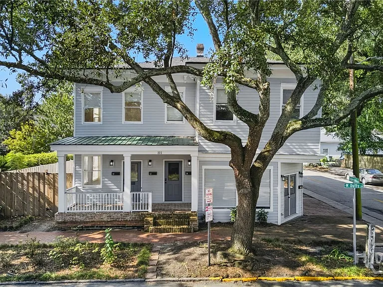 221 W Duffy St #A — Photo 39
