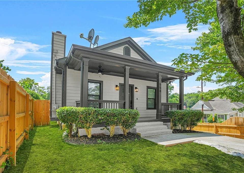 1st image of 556 Paines Ave NW