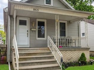 965 Bridge Ave, Windsor, ON N9B 2M9