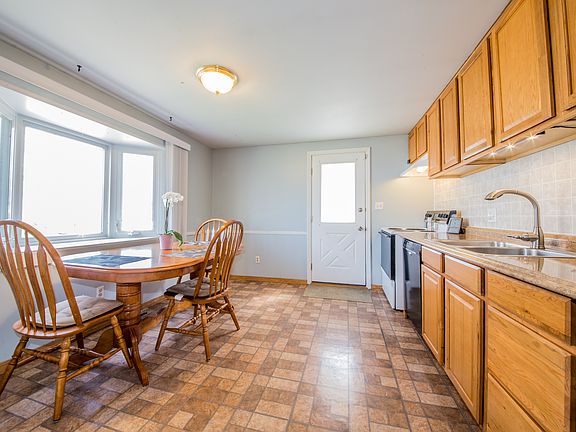 5th image of 6535 Portsmouth Dr