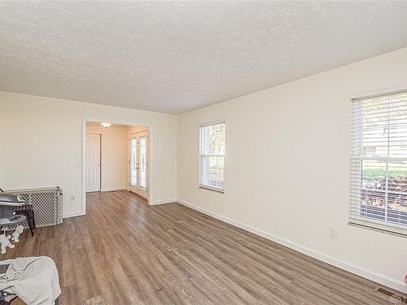 4th image of 6810 Rosebud Way