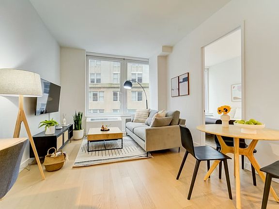 3rd image of 180 Water St APT 2506