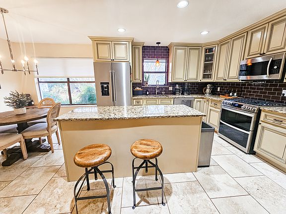 Gas cooking with double oven