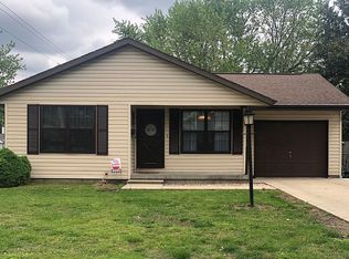 211 N Pearl St, Mc Leansboro, IL