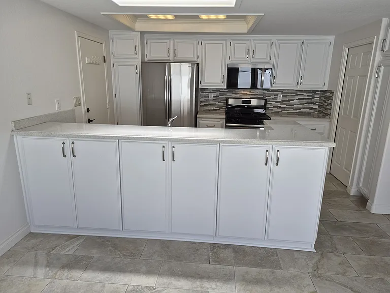 Storage galore for the kitchen enthusiasts.