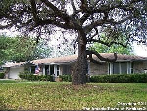 1st image of 1423 Grey Oak Dr