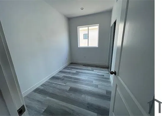 3 bed, 950 sqft, $3,300 — Photo 4