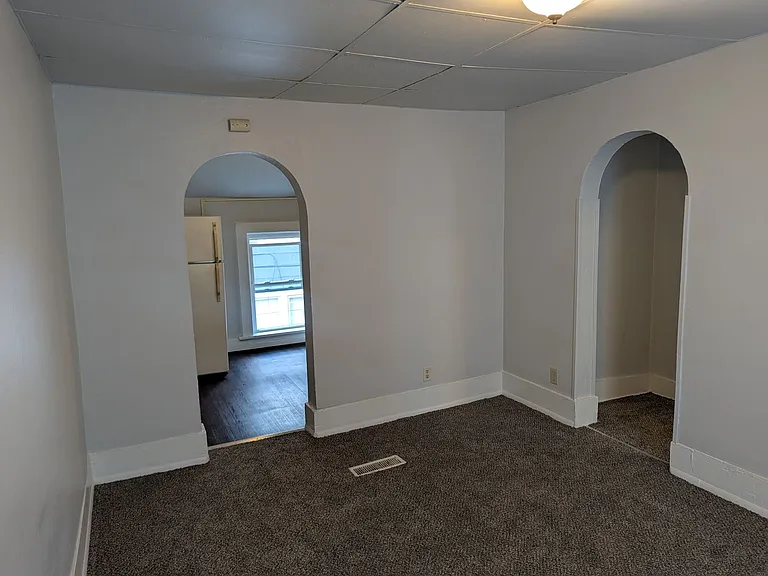 783-785 Market St — Photo 3