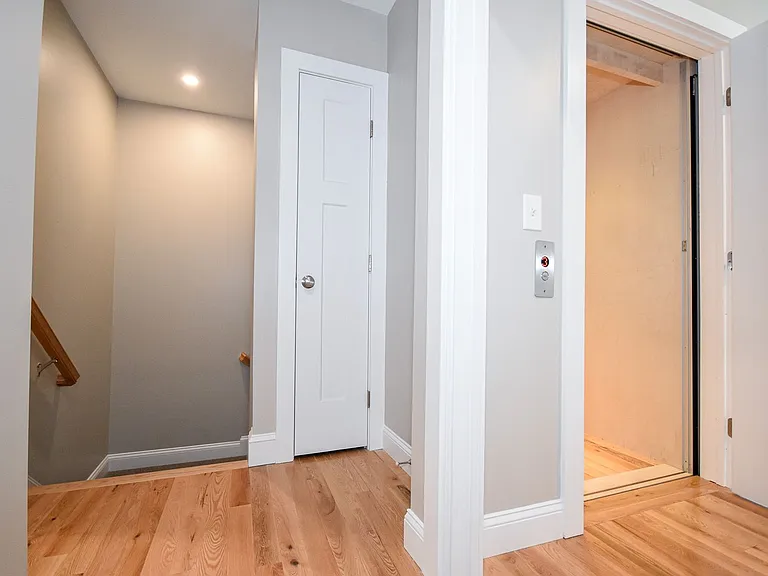 Paul's Place — Photo 102