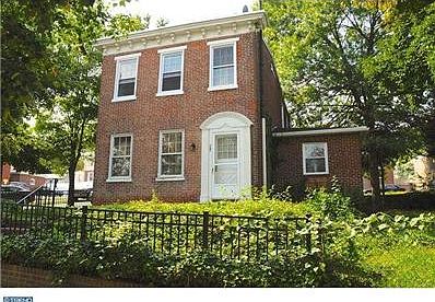 1st image of 747 S Harrison St