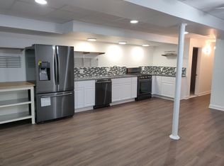 903 S Bishop St, Chicago, IL 60607