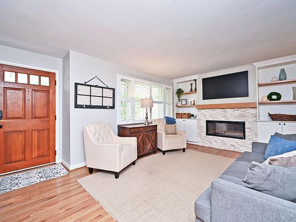 2nd image of 7256 Jethve Ln