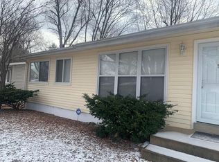 740 Hazelvalley Dr, Hazelwood, MO 63042