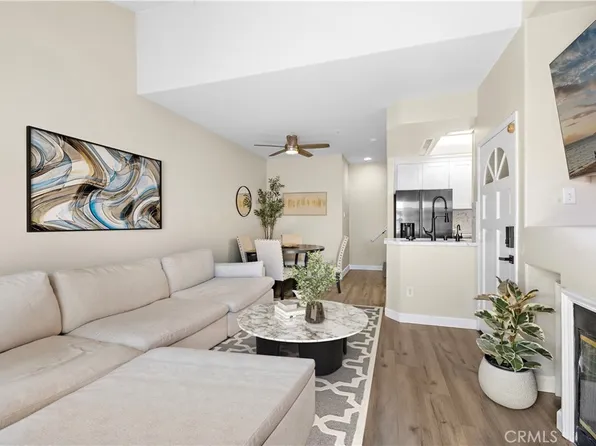 82 Montana Del Lago Dr, Rancho Santa Margarita, CA 92688