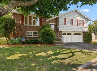 6 Marion Rd, Salem, MA 01970