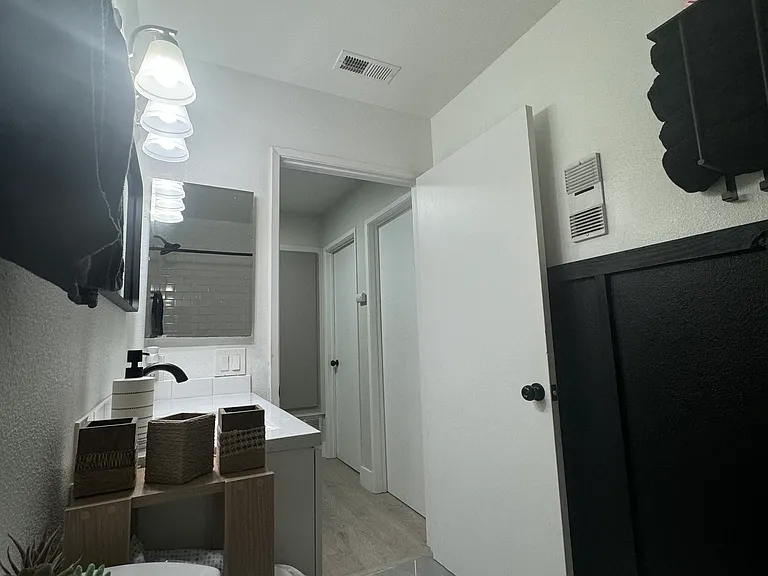 1731 Melrose Ave #45 — Photo 14