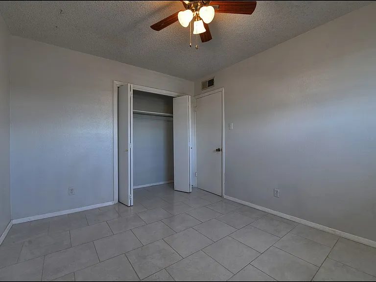 7113 Orizaba Ave — Photo 30