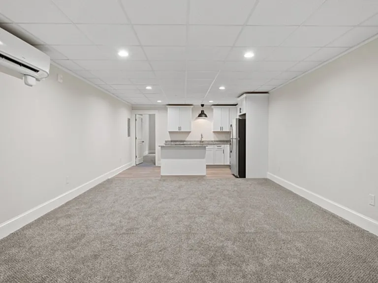 508 E Main St — Photo 1