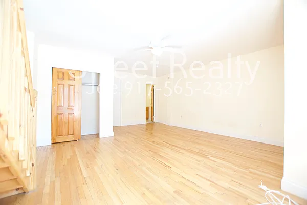 Rented by Street Realty Brokerage LLC | media 5