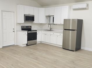 12411 Kittridge St, North Hollywood, CA 91606