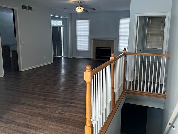 5th image of 3548 Oakmont Dr
