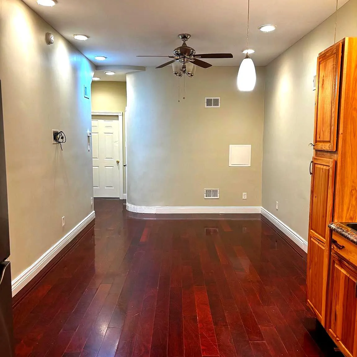 3111 W Montgomery Ave — Photo 4