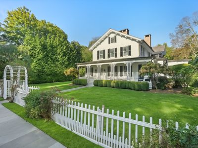 944 Pequot Avenue, Southport, CT, 06890