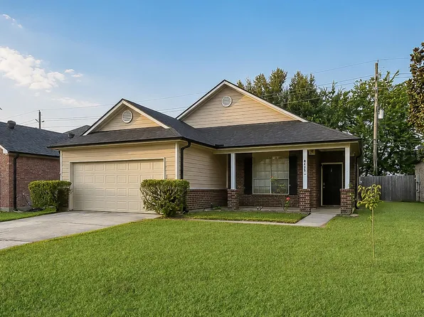 8723 Willow Grove Dr, Tomball, TX 77375