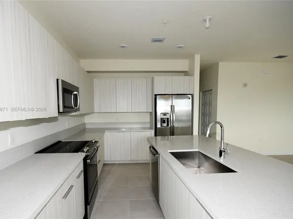 4700 NW 84th Ave #18, Doral, FL 33166