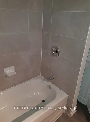 7 Osler Ct #305 — Photo 12