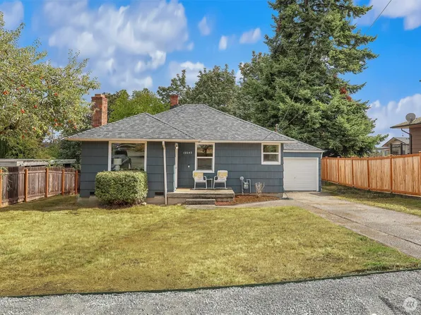 12042 26th Avenue S, Seattle, WA 98168