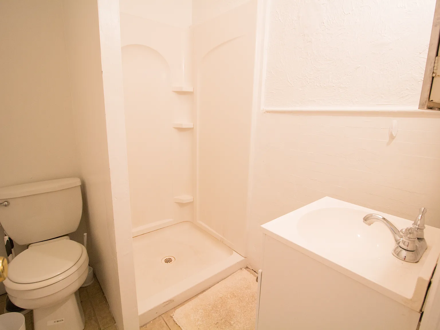 5 bed, $4,500 — Photo 2