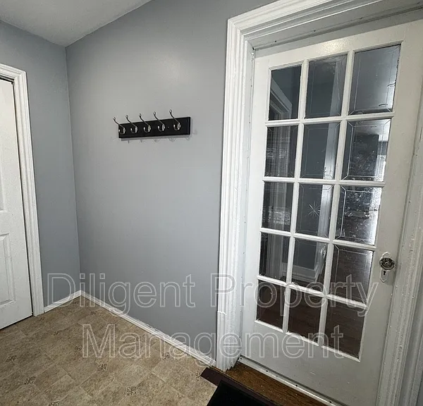 492 King George St #1 — Photo 24