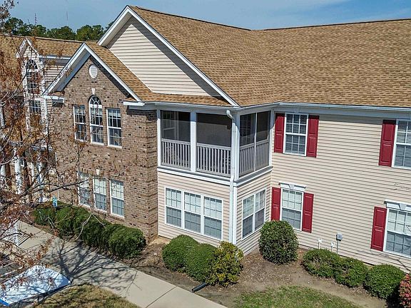 3rd image of 115 Veranda Way Unit 6F