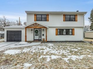 816 G Ave, Nevada, IA 50201