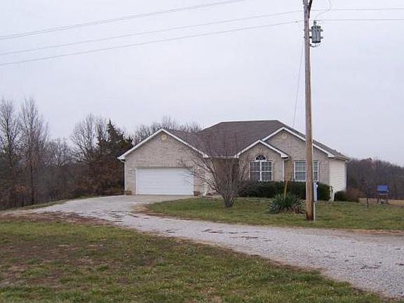 3rd image of 359 NE P Hwy
