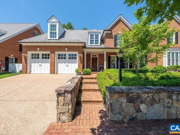 825 Colridge Dr, Charlottesville, VA 22903